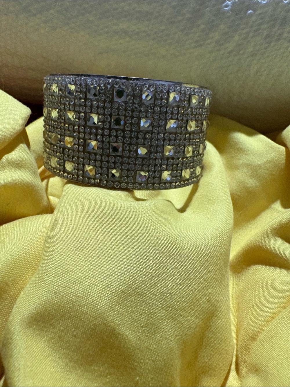 Plastic diamond bangle